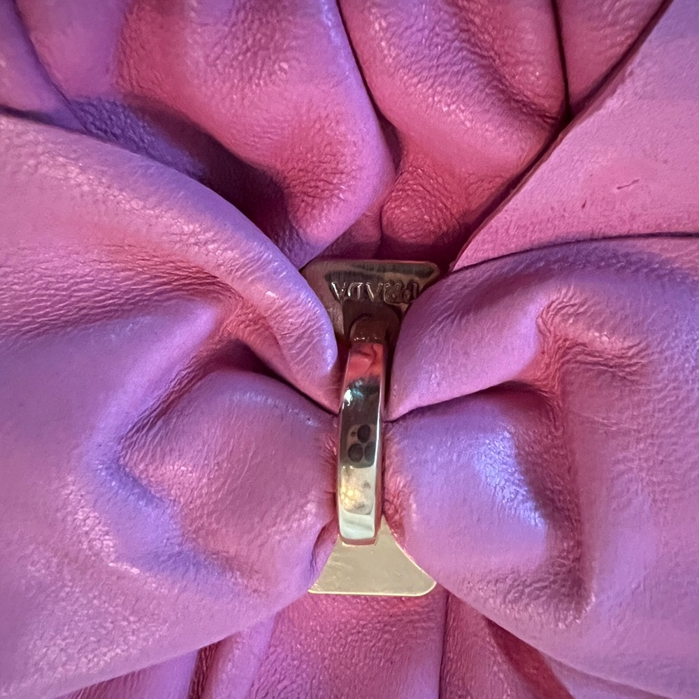 Prada clutch bag pink leather authentic 225-0964 in great condition. Super Cute - Picture 3 of 10